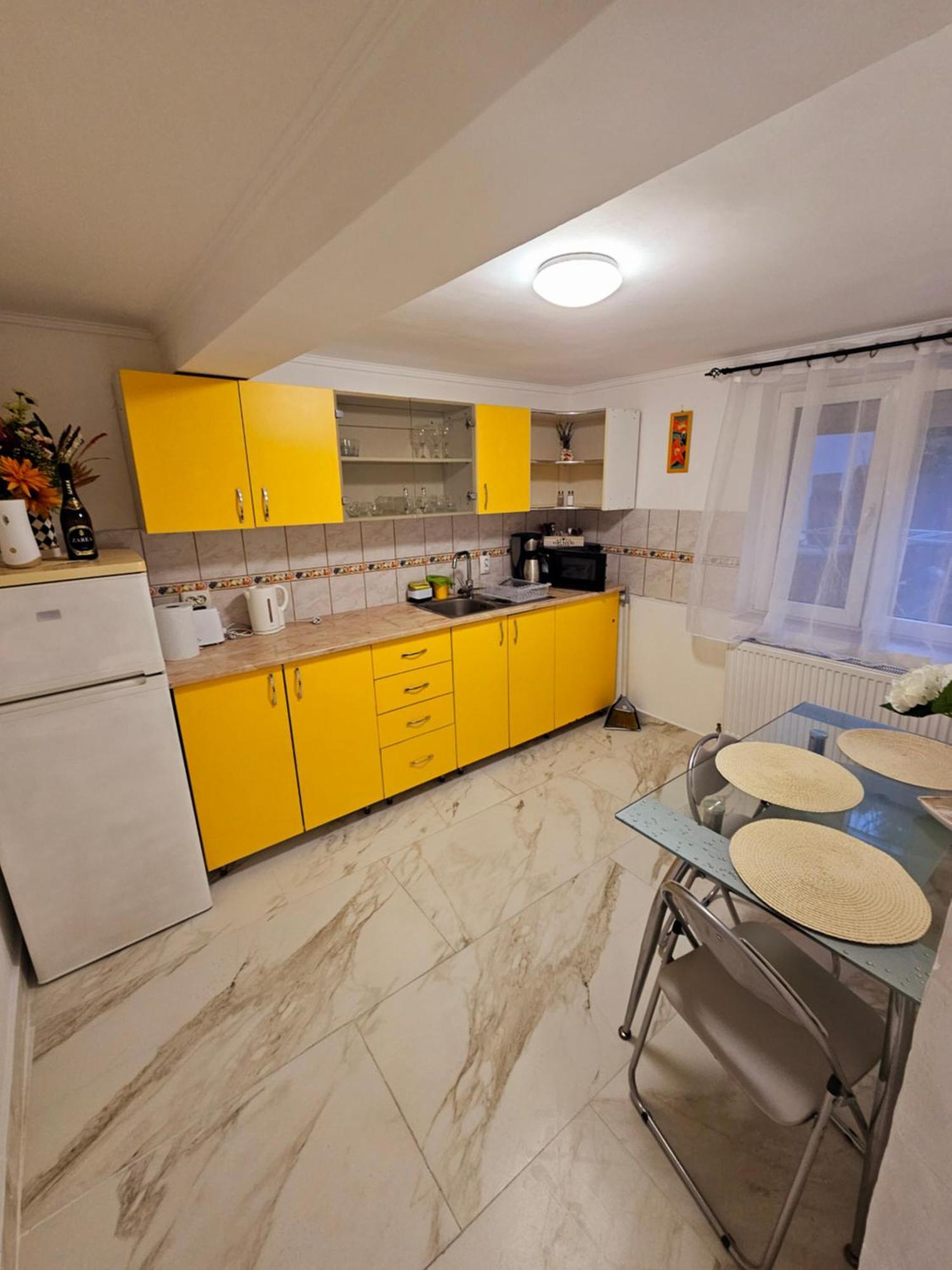 Cazare Apartamente Iris Баиле Феликс Экстерьер фото