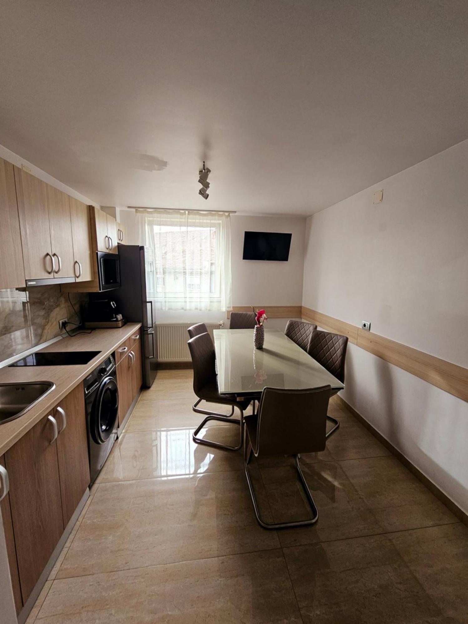 Cazare Apartamente Iris Баиле Феликс Экстерьер фото