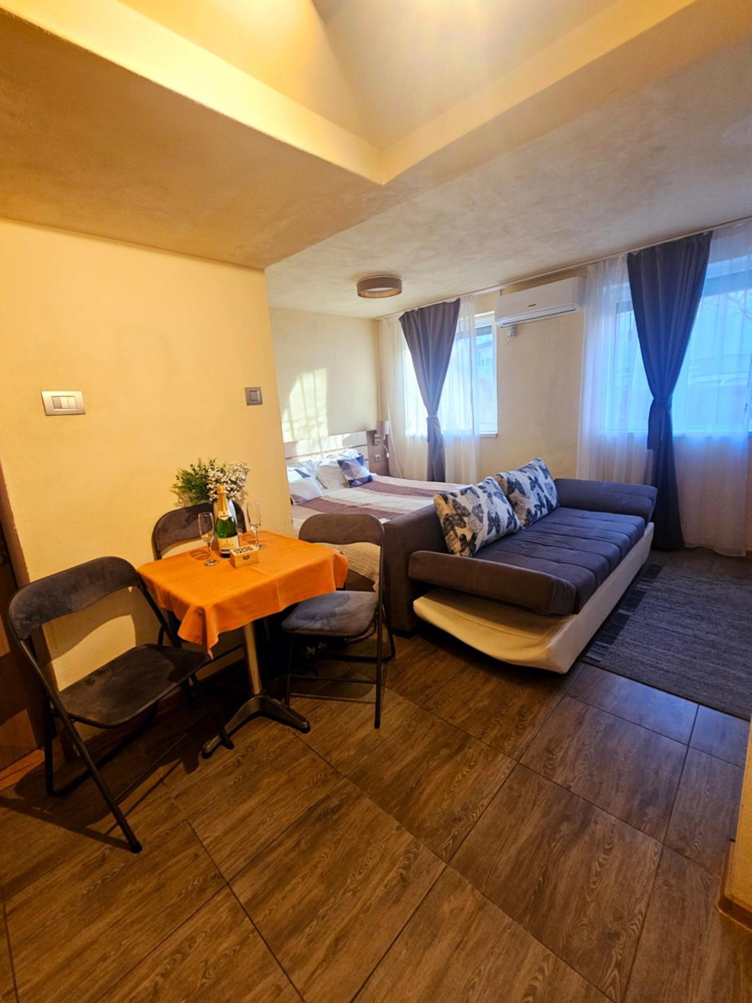 Cazare Apartamente Iris Баиле Феликс Экстерьер фото